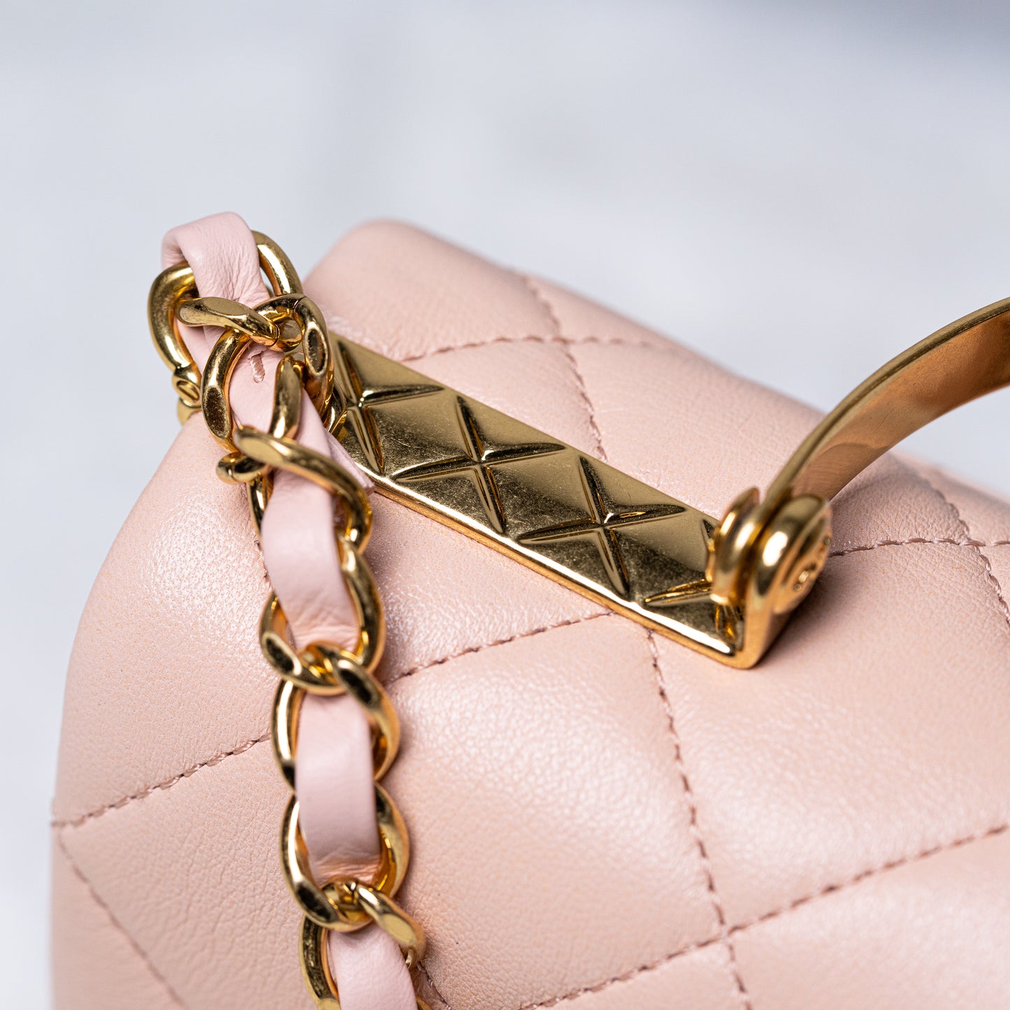Chanel 24C mini Flapbag with Handle Light Pink