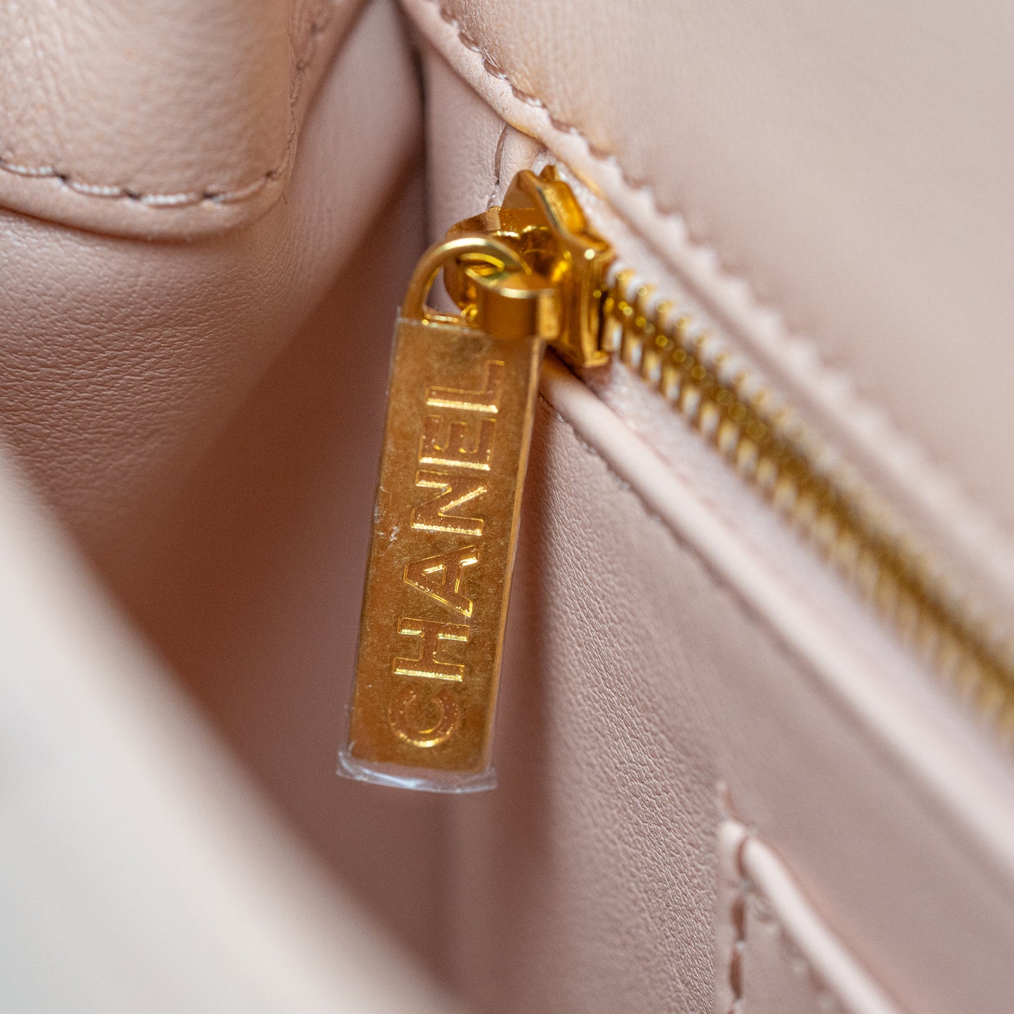 Chanel 24C mini Flapbag with Handle Light Pink