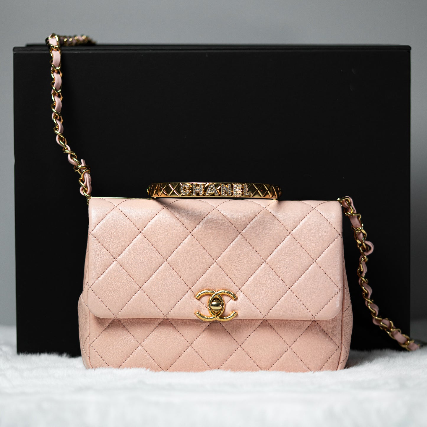 Chanel 24C mini Flapbag with Handle Light Pink