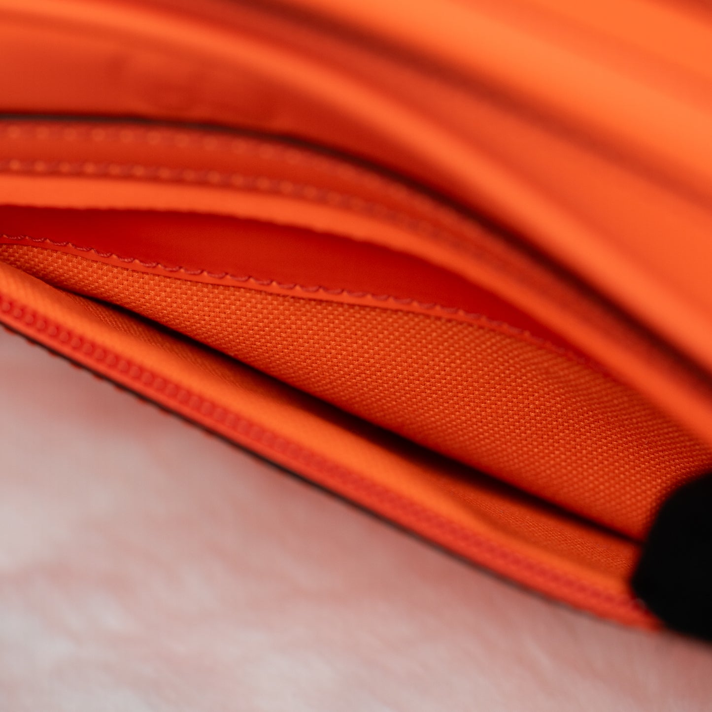 GG Rubber-Effect Belt Bag - Orange