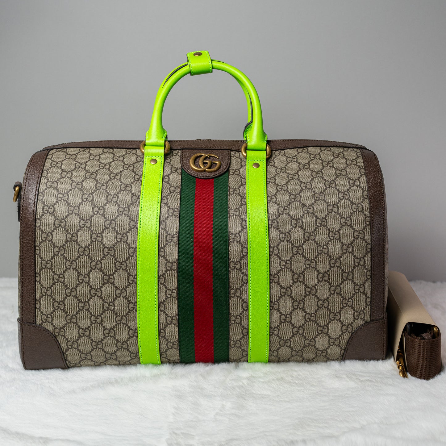 Gucci Savoy Medium Duffle Bag - Green