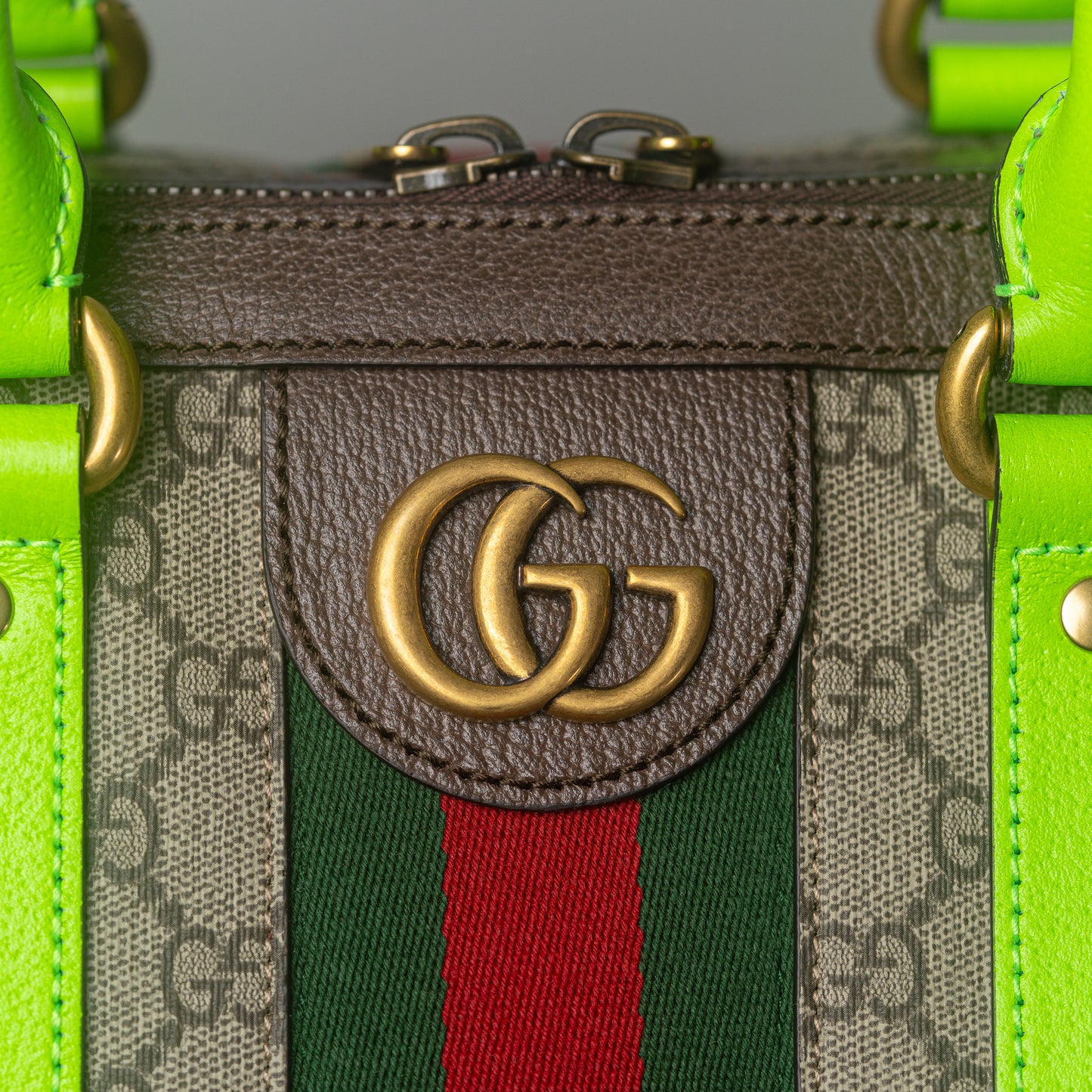 Gucci Savoy Medium Duffle Bag - Green